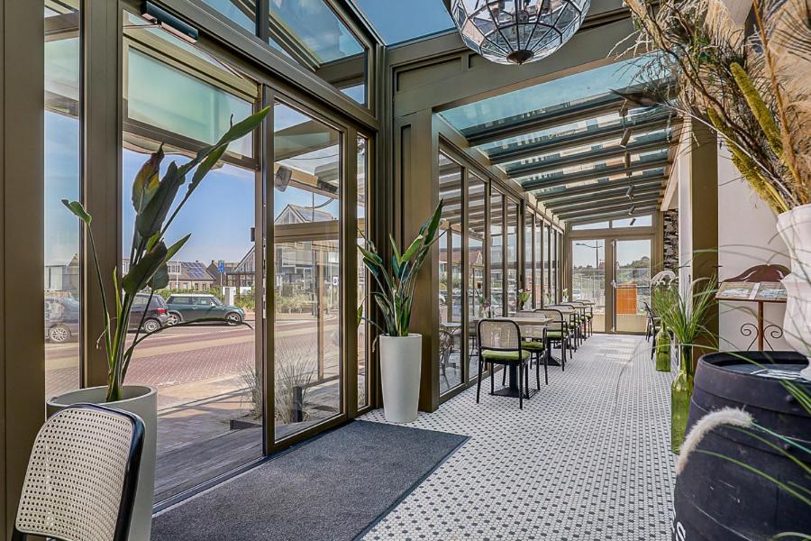 Hotel Victoria Bergen aan Zee Bagian luar foto