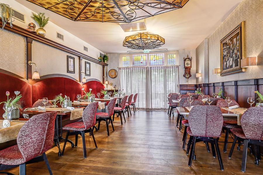 Hotel Victoria Bergen aan Zee Bagian luar foto