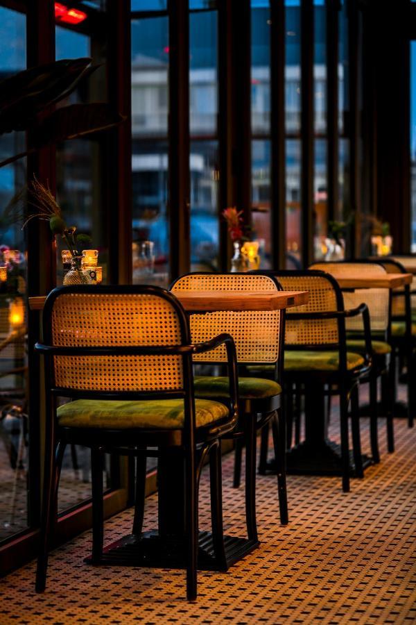 Hotel Victoria Bergen aan Zee Bagian luar foto