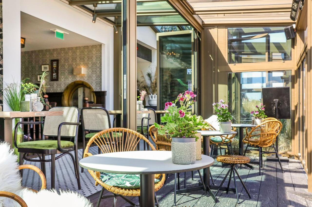 Hotel Victoria Bergen aan Zee Bagian luar foto