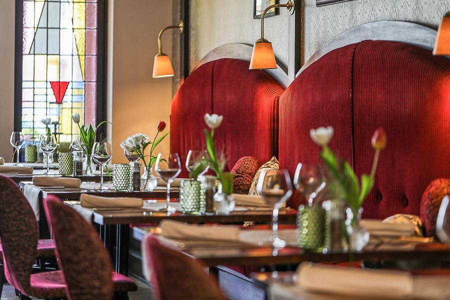 Hotel Victoria Bergen aan Zee Bagian luar foto