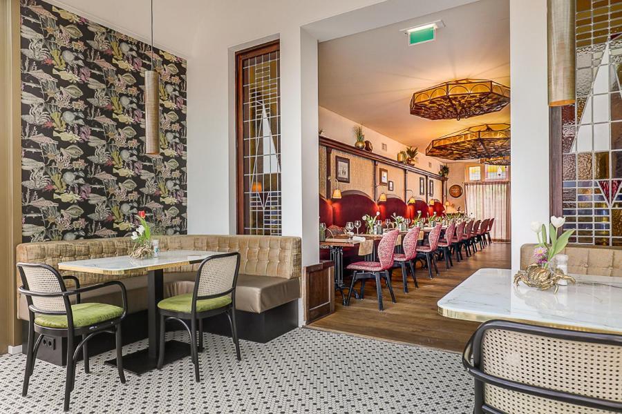 Hotel Victoria Bergen aan Zee Bagian luar foto