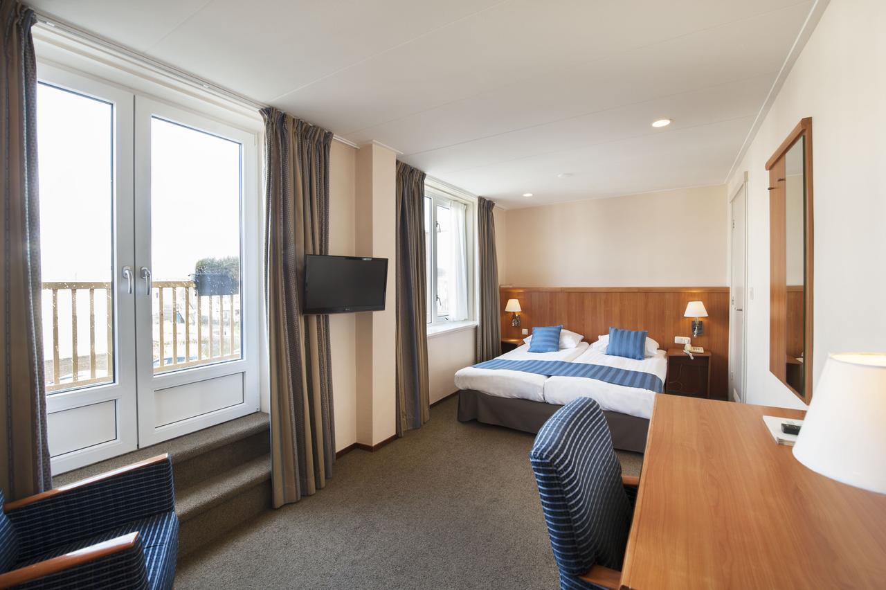 Hotel Victoria Bergen aan Zee Bagian luar foto
