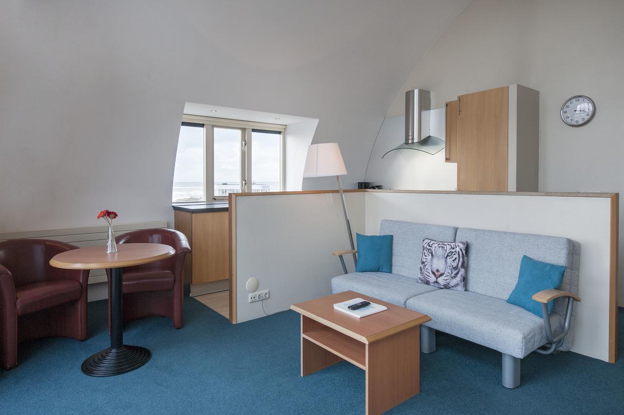 Hotel Victoria Bergen aan Zee Bagian luar foto